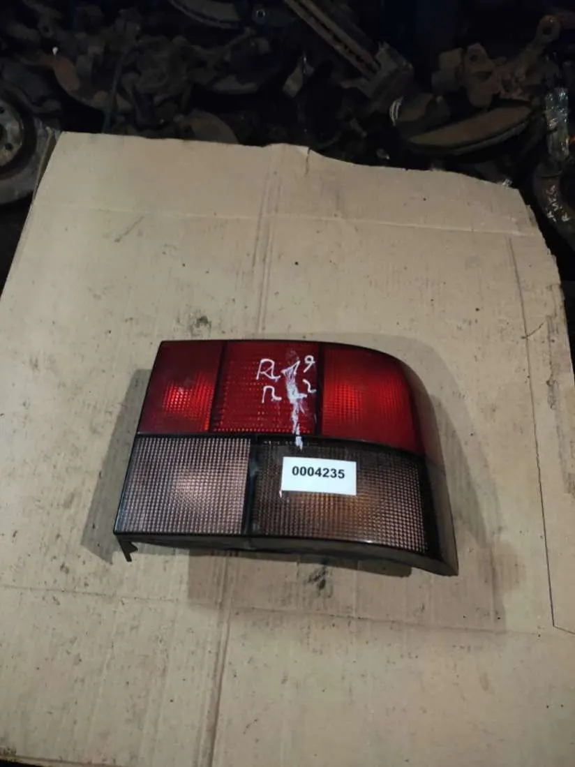 Фонарь задний правый Renault 19 1 поколение