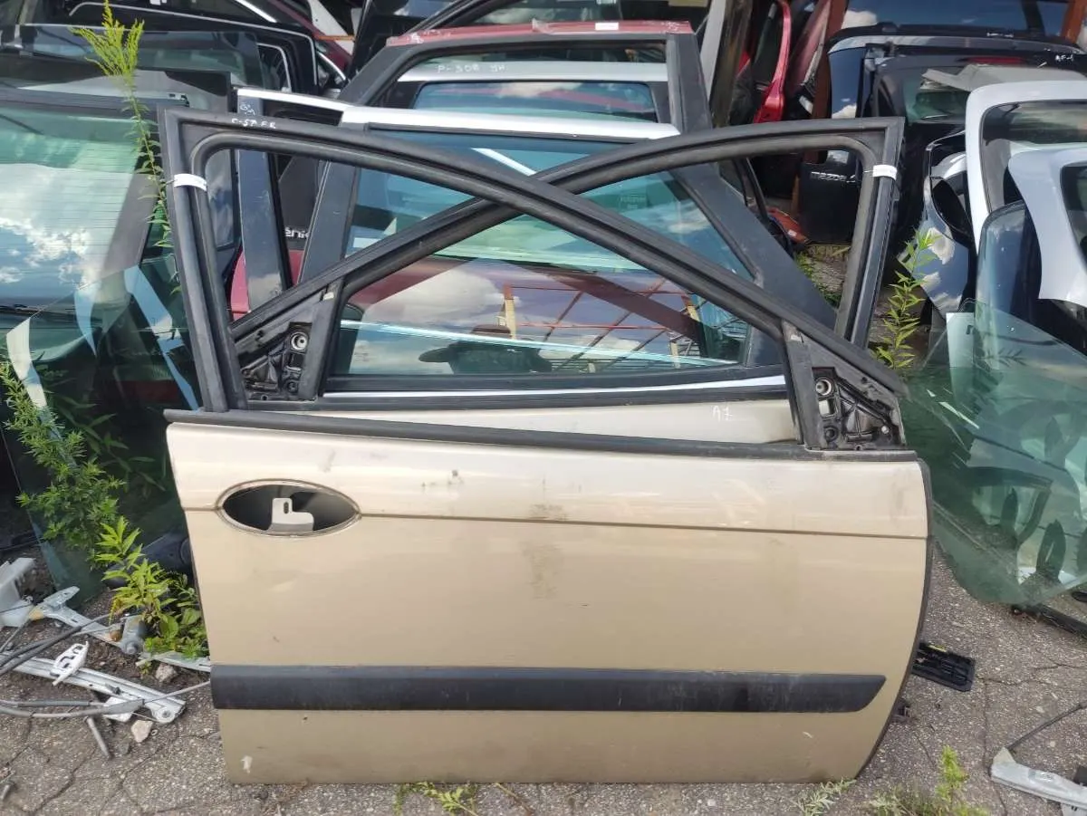 Дверь передняя правая Citroen C5 1 поколение