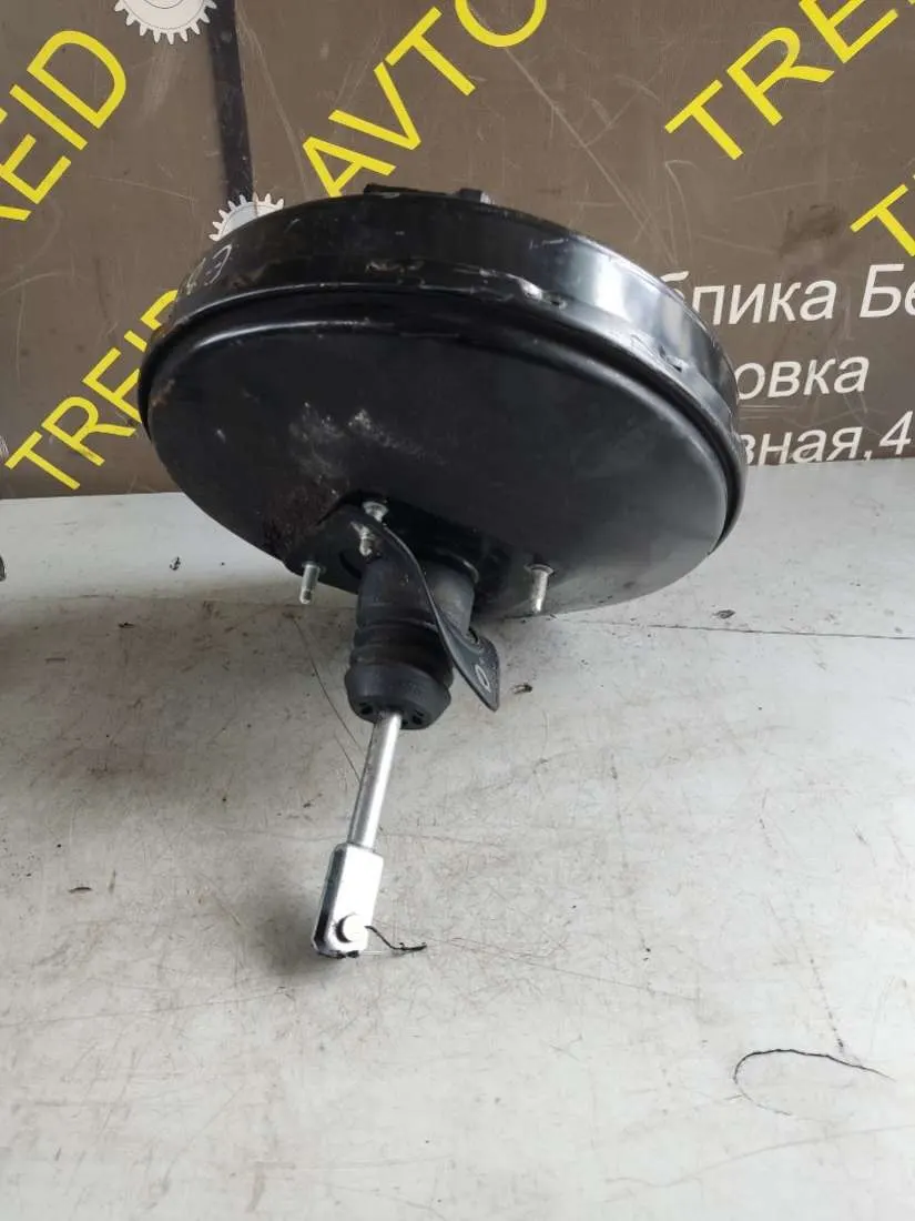 вакуумный усилитель тормозов Renault Master 8200189405