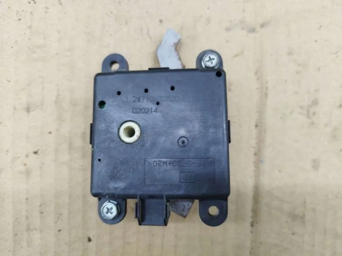 моторчик заслонки печки Nissan Maxima 5 поколение 2W71030820