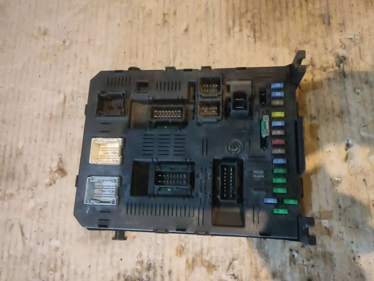 блок комфорта Citroen C5 1 поколение 281148344a