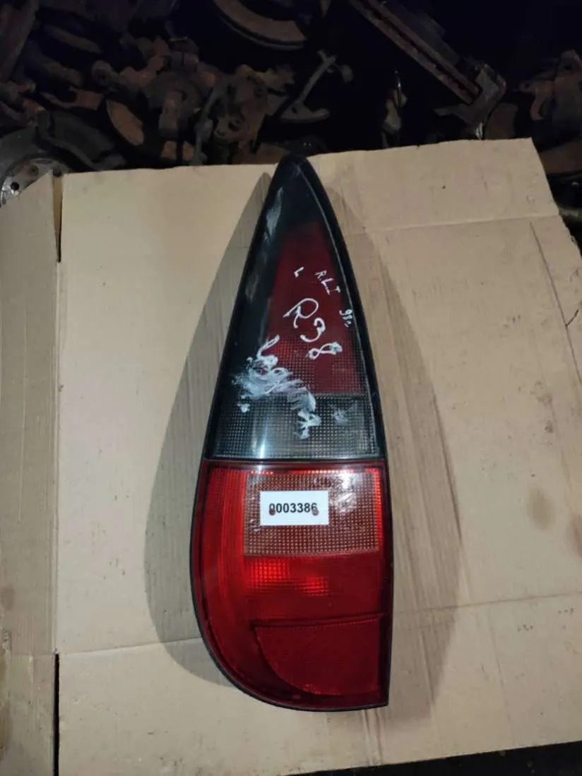 Фонарь задний левый Renault Laguna 1 поколение