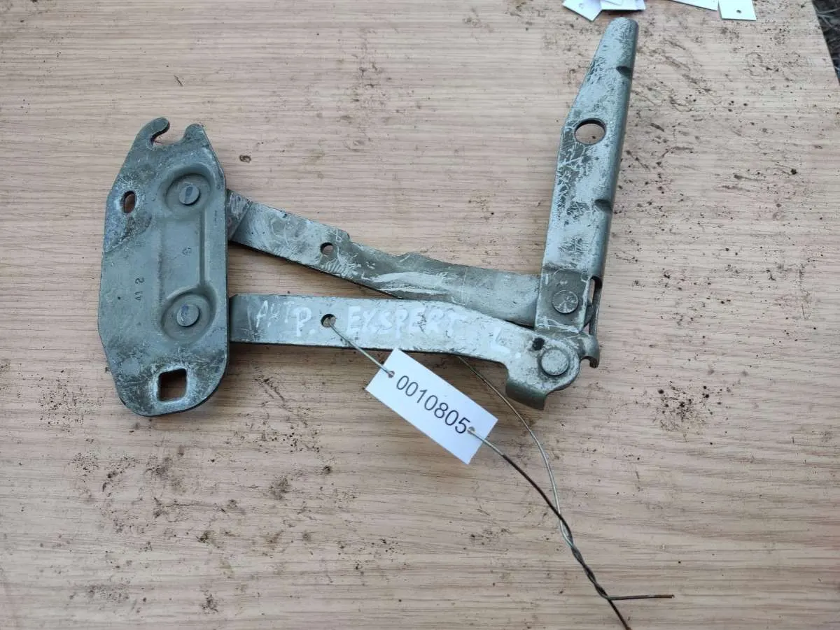 Петля капота правая Peugeot Expert 1 поколение