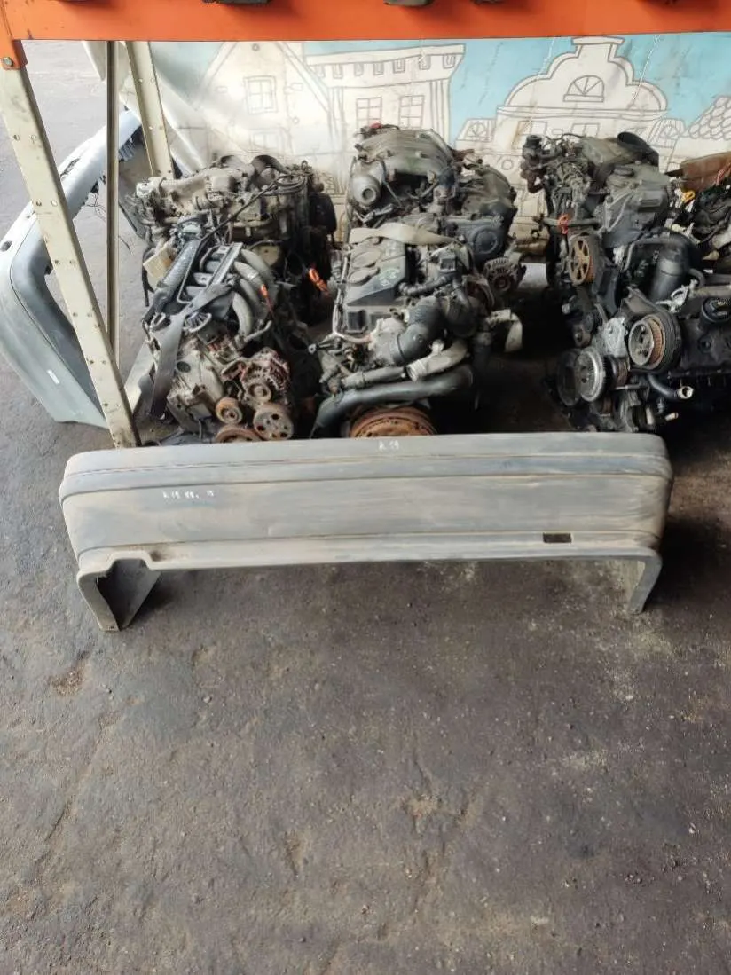 бампер задний Renault 19 1 поколение