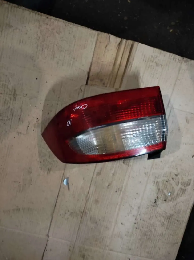 Фонарь задний правый Renault Laguna 2 поколение
