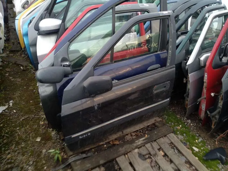 Дверь передняя левая Citroen Xantia 1 поколение