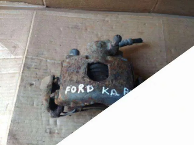 Суппорт передний левый Ford Ka 1 поколение