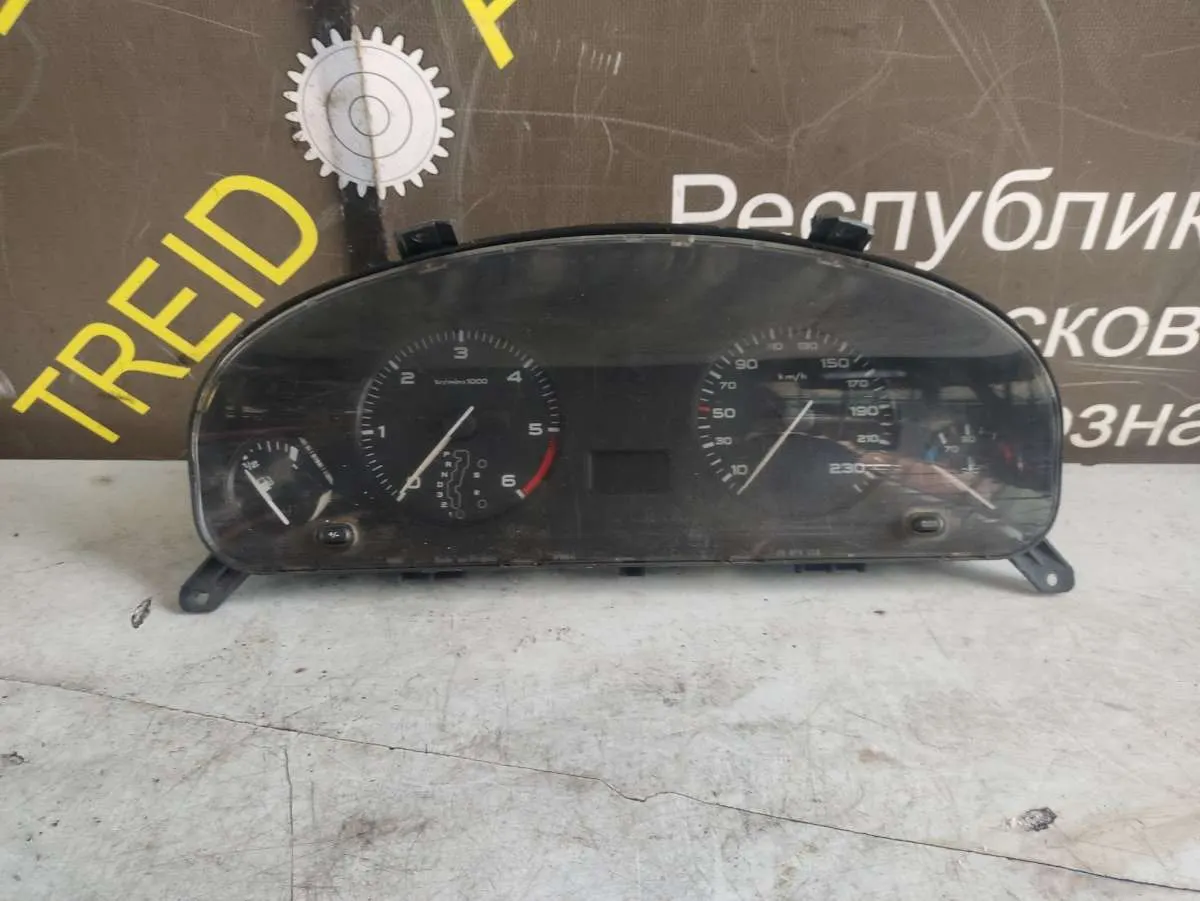 Щиток приборов (приборная панель) Peugeot 406 1 поколение [рестайлинг] 9644230980