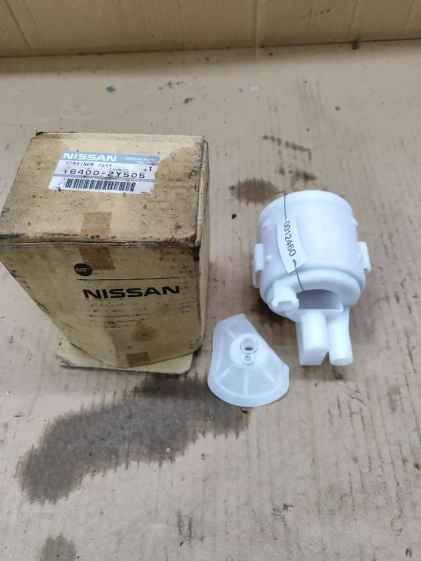 Фильтр топливный Nissan Maxima 5 поколение 164002Y505
