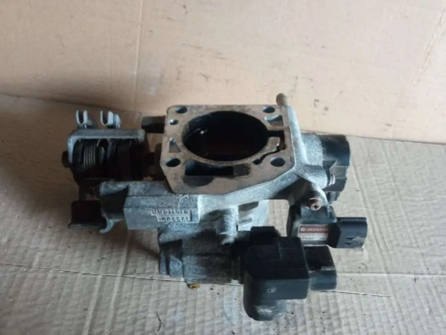 дроссельная заслонка Subaru Forester SF 195900-16114AA