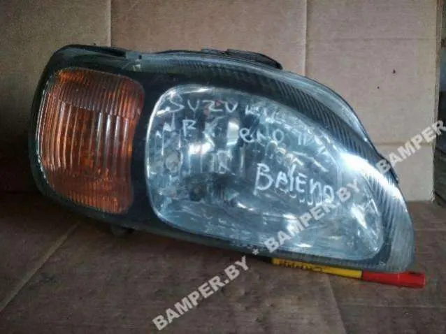 Фара правая Suzuki Baleno 1 поколение