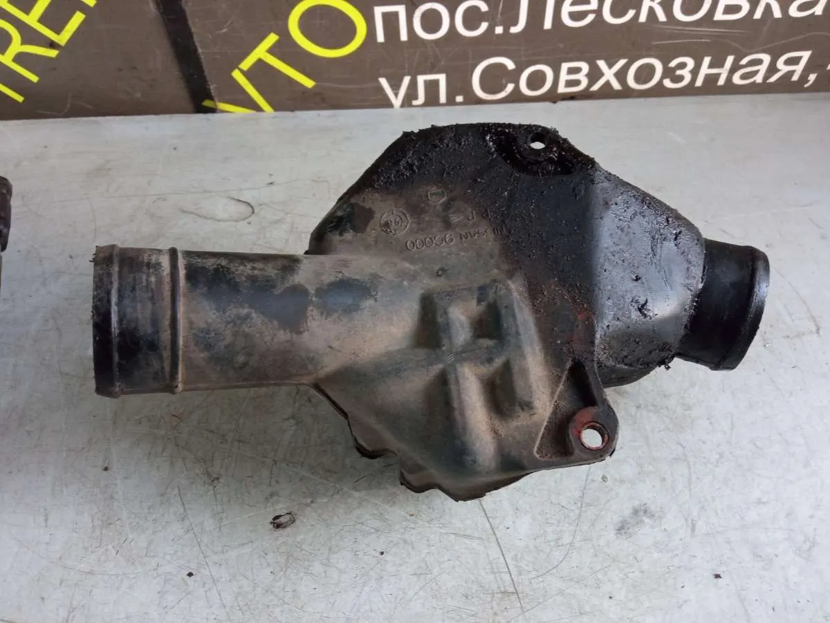 резонатор воздушного фильтра Nissan Serena C23