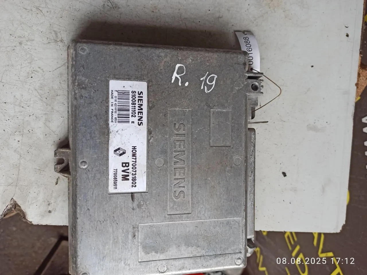 блок управления двигателем Renault 19 2 поколение 7700731802