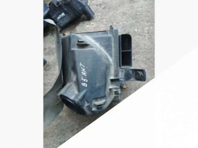 корпус воздушногo фильтра Audi A4 1 поколение (B5)