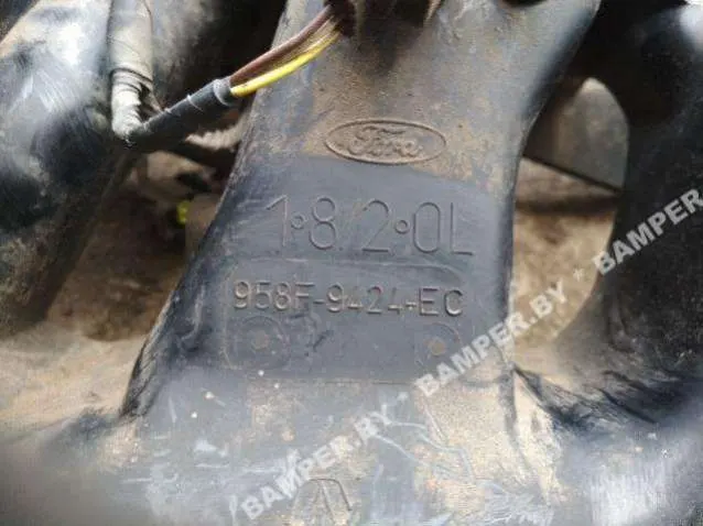 Коллектор впускной Ford Mondeo 1 поколение 988F9424