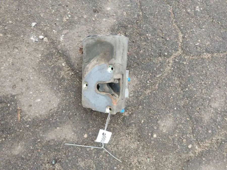Замок двери передней левой Citroen Xantia 1 поколение