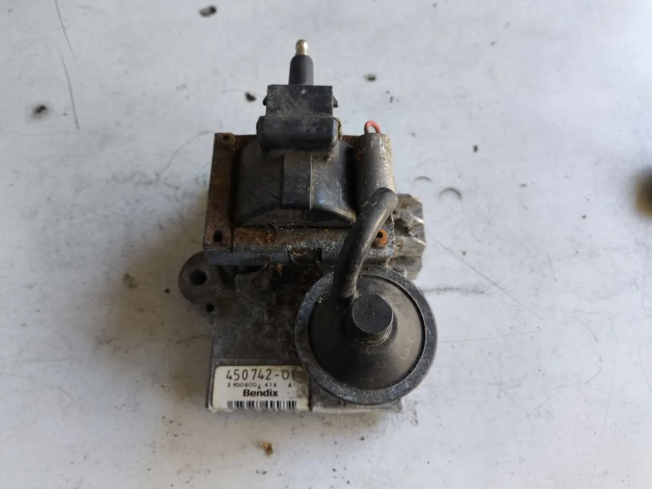 Катушка зажигания с коммутатором Volvo 440 1 поколение S100600416A