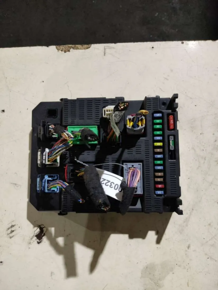 блок комфорта Citroen C3 1 поколение 9659285380