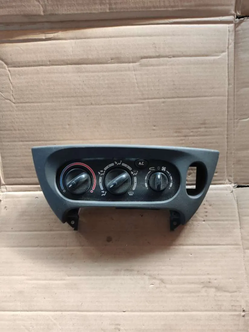 блок управления печки/климат-контроля Renault Scenic 1 поколение