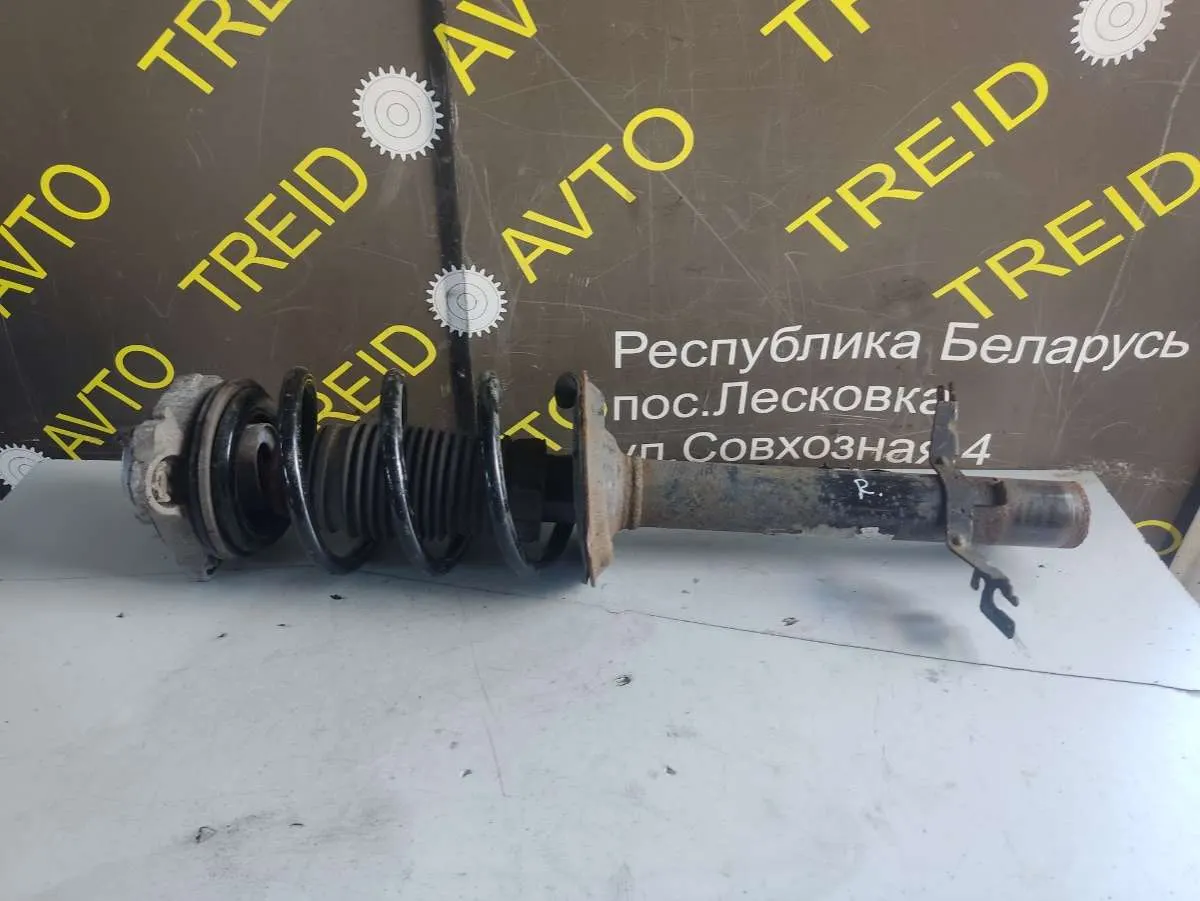 Стойка амортизатора переднего правого Peugeot Boxer