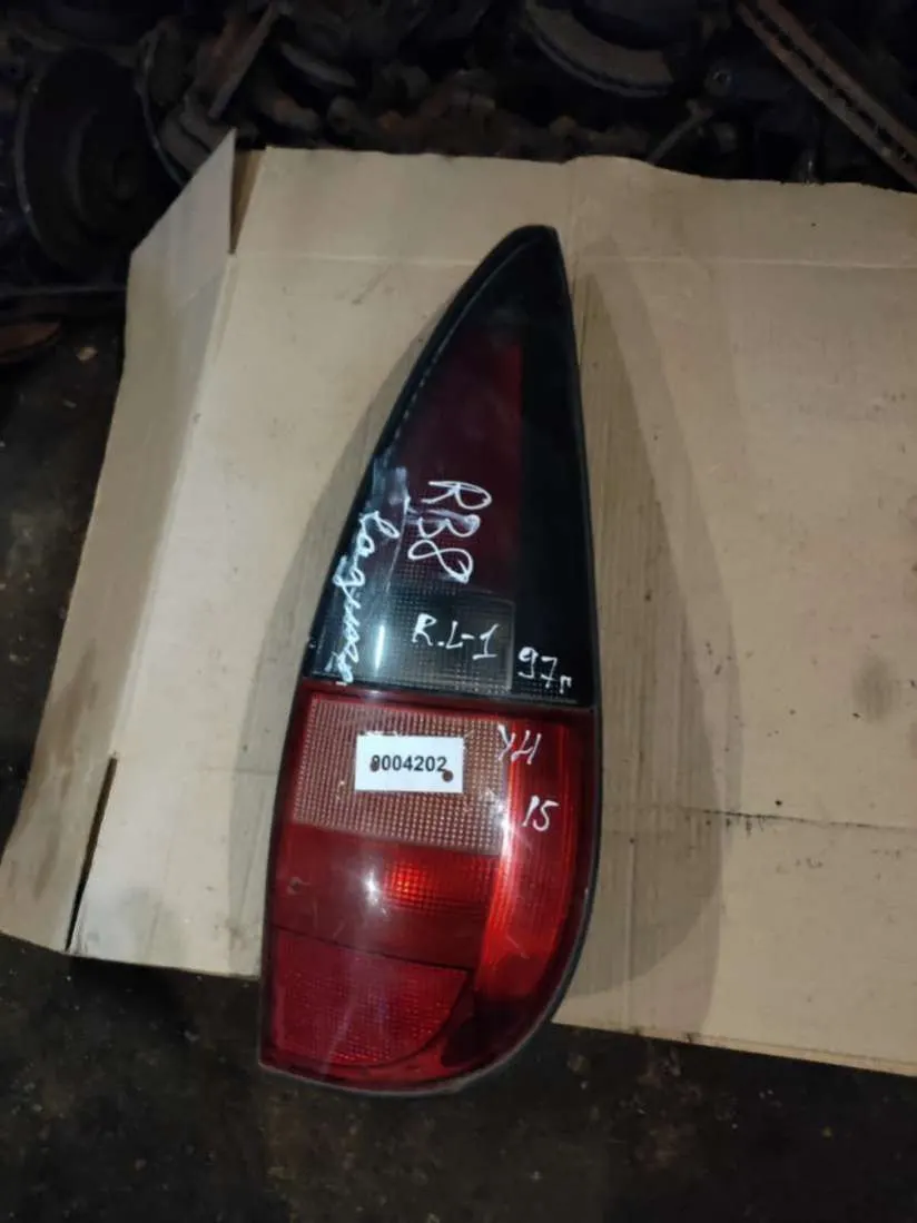 Фонарь задний правый Renault Laguna 1 поколение