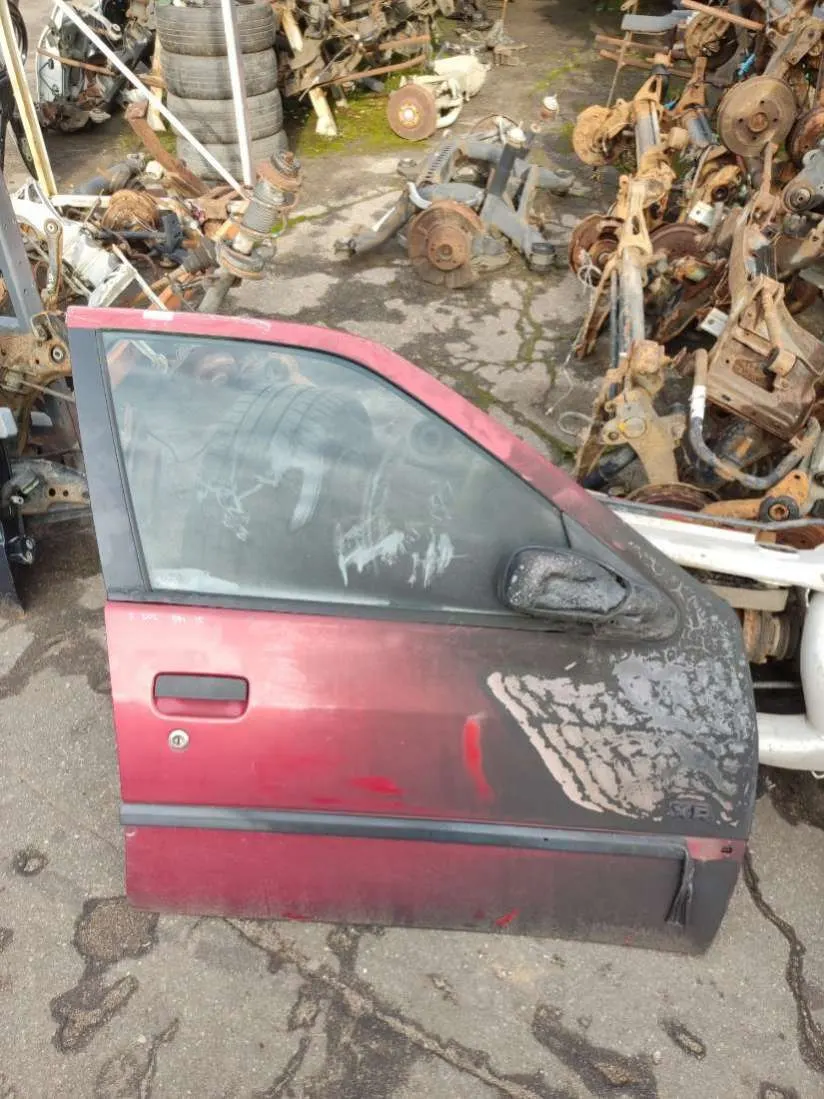 Дверь передняя правая Peugeot 306 1 поколение [рестайлинг]