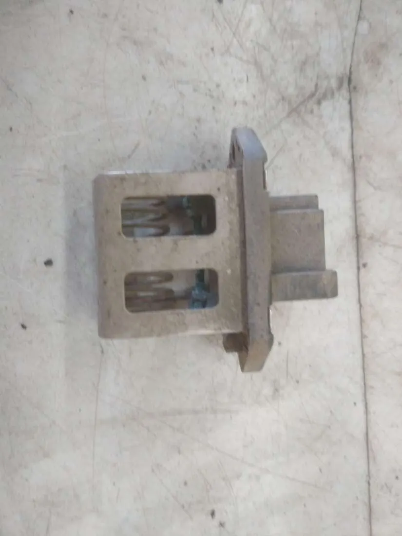 Реле вентилятора Renault Scenic 1 поколение