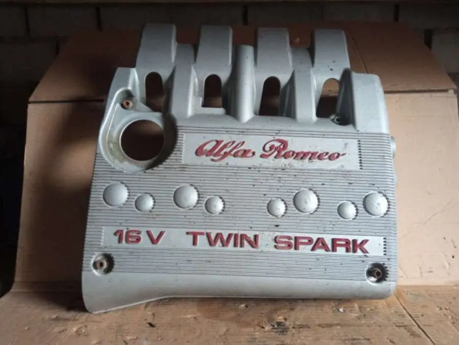 Крышка двигателя декоративная Alfa Romeo 166 936