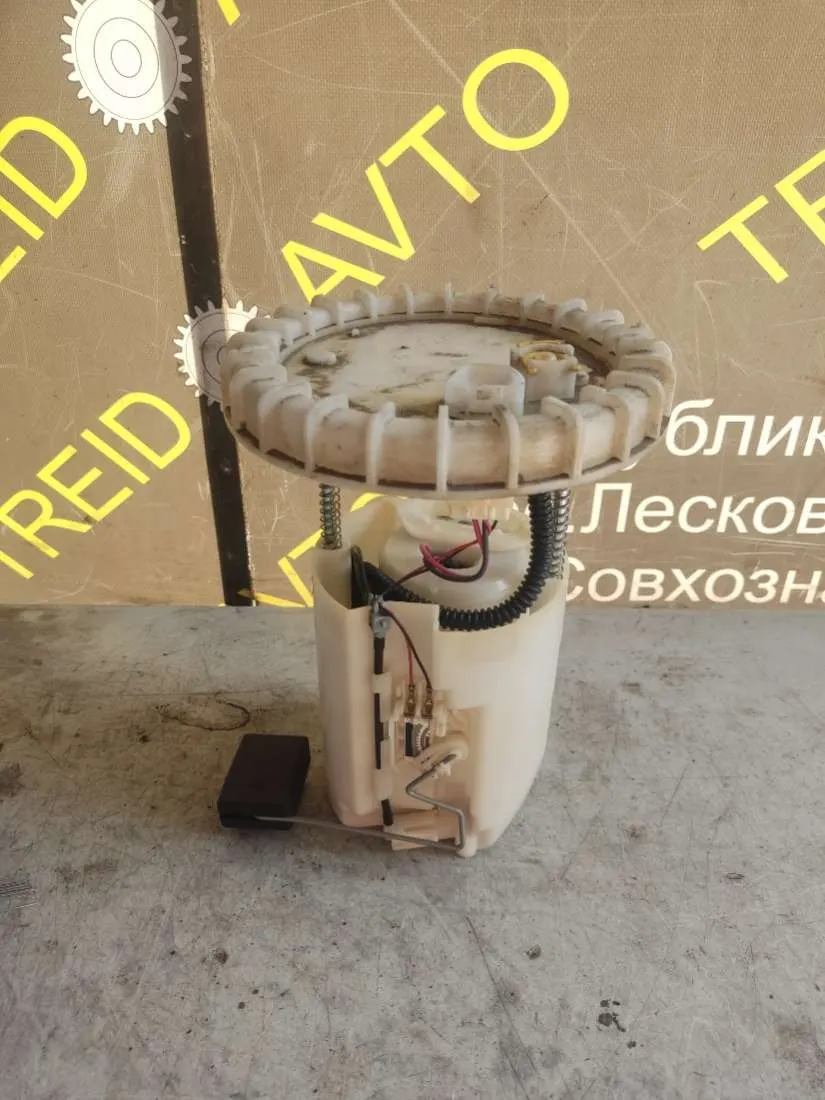 Насос топливный электрический (подкачка) Toyota Sienna 3 поколение