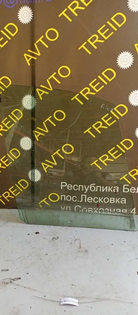 Стекло двери передней правой Renault Scenic 1 поколение