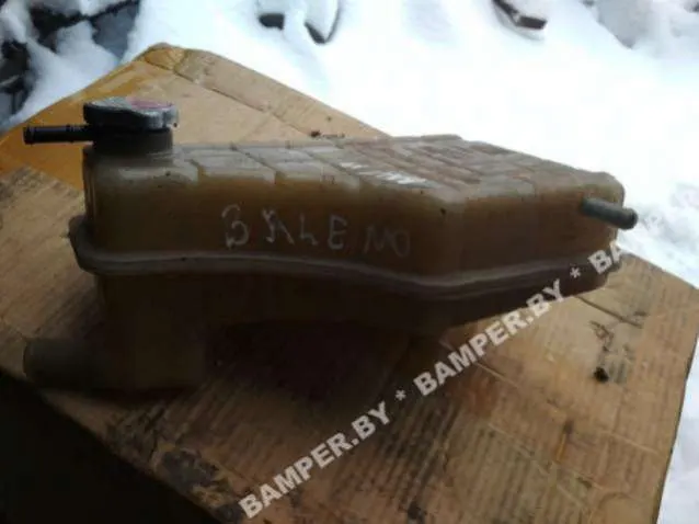 бачок расширительный Suzuki Baleno 1 поколение
