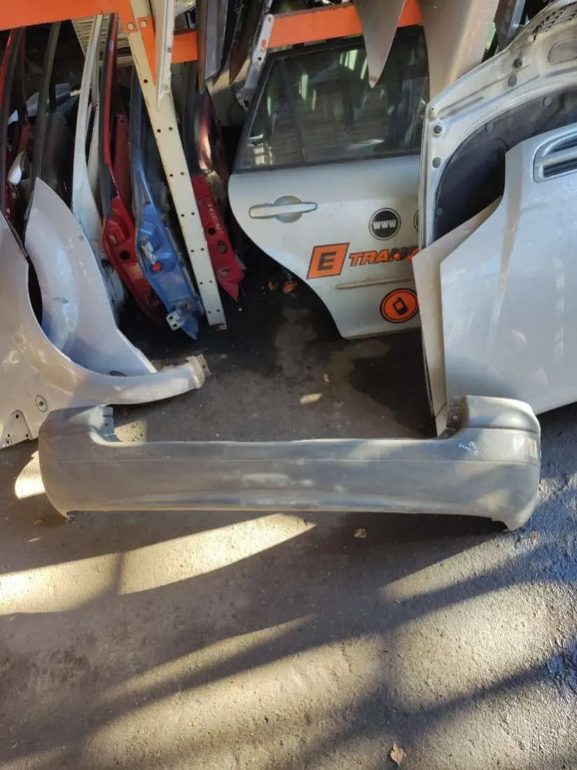 бампер задний Renault Scenic 1 поколение