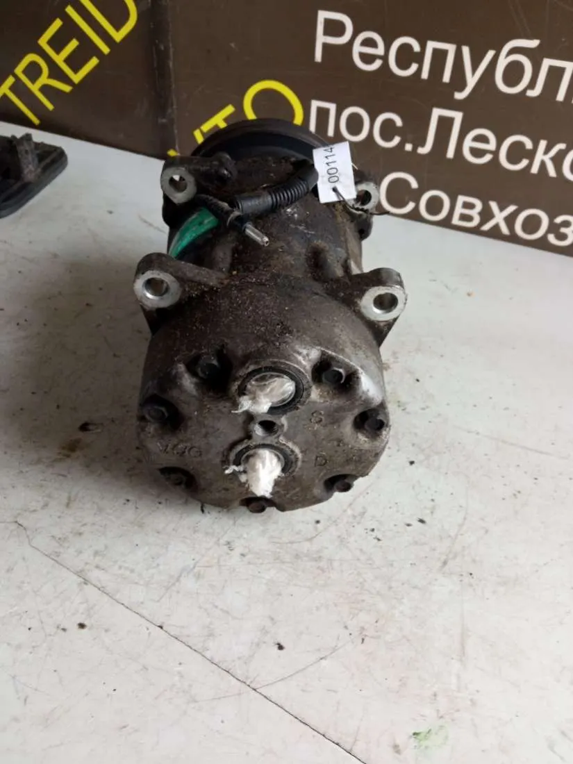 компрессор кондиционера Renault Megane 1 поколение 7700272987 — фото 2
