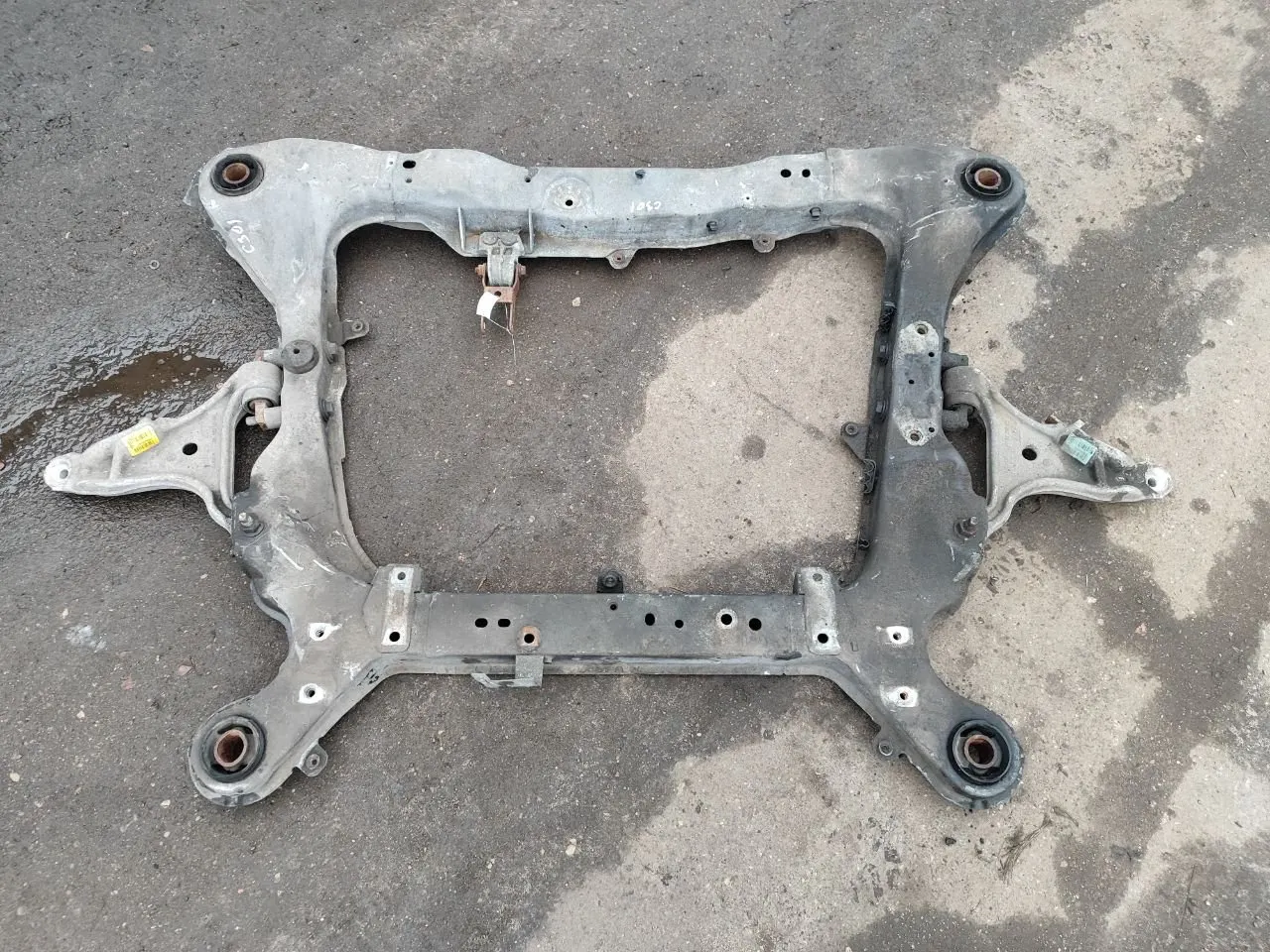 Балка подвески передняя (подрамник) Volvo S60 1 поколение