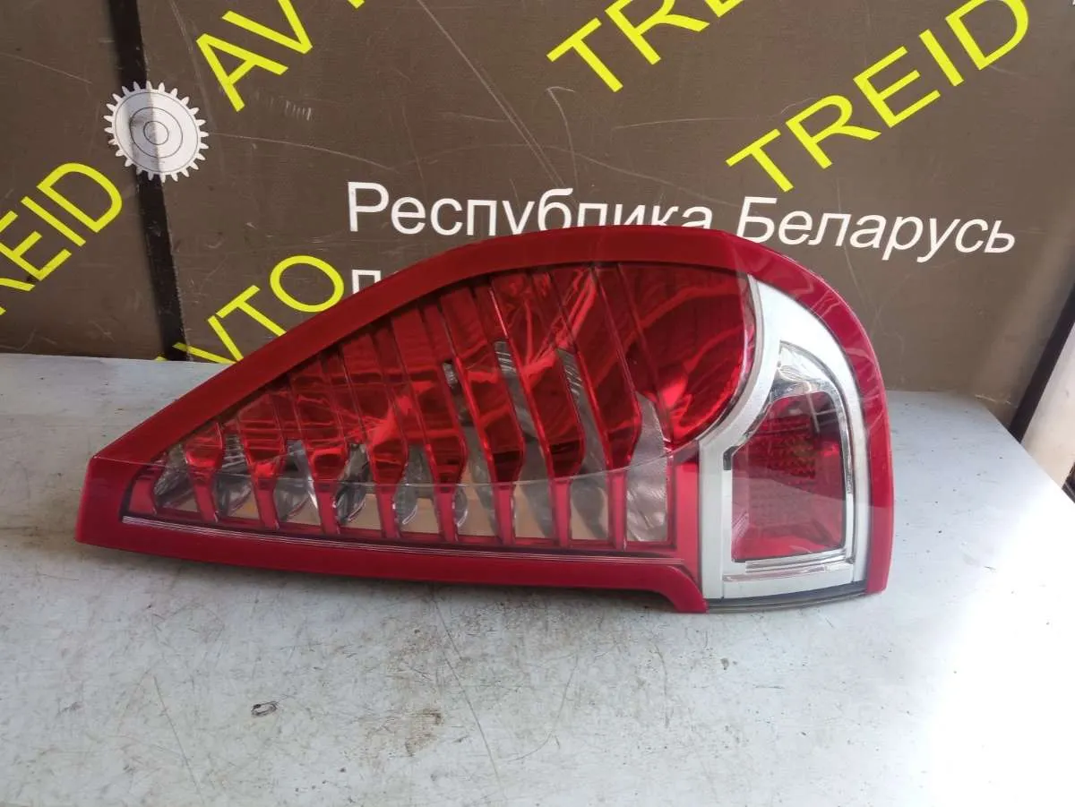 Фонарь задний правый Renault Scenic 3 поколение