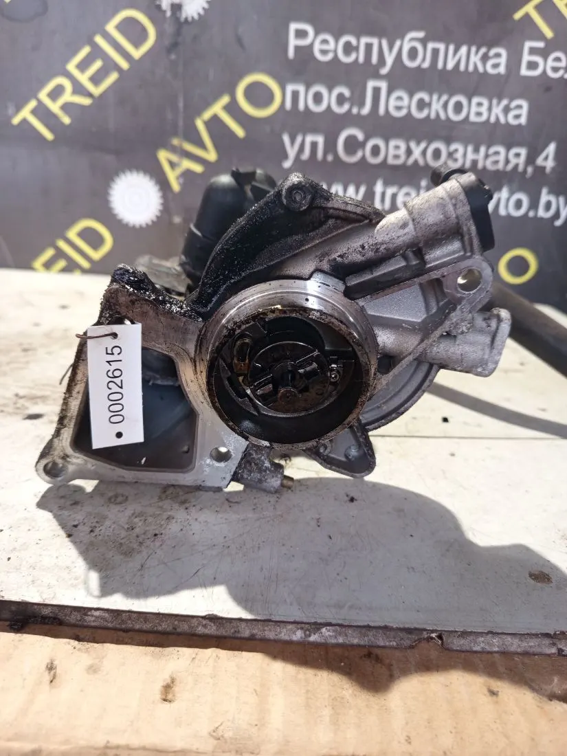 Насос вакуумный Peugeot Boxer — фото 2