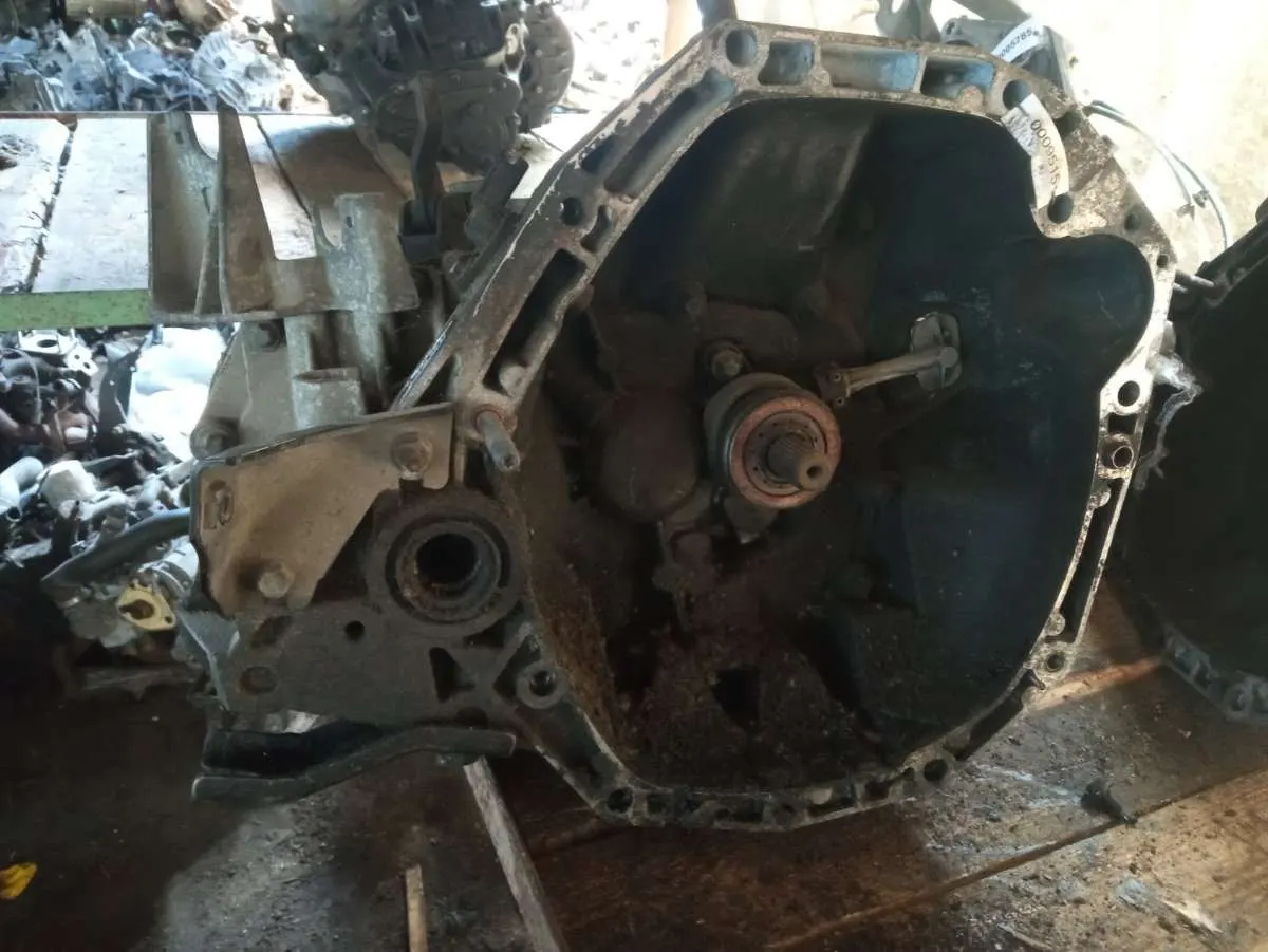МКПП (Коробка передач механическая) Renault Megane 2 поколение 8200166686