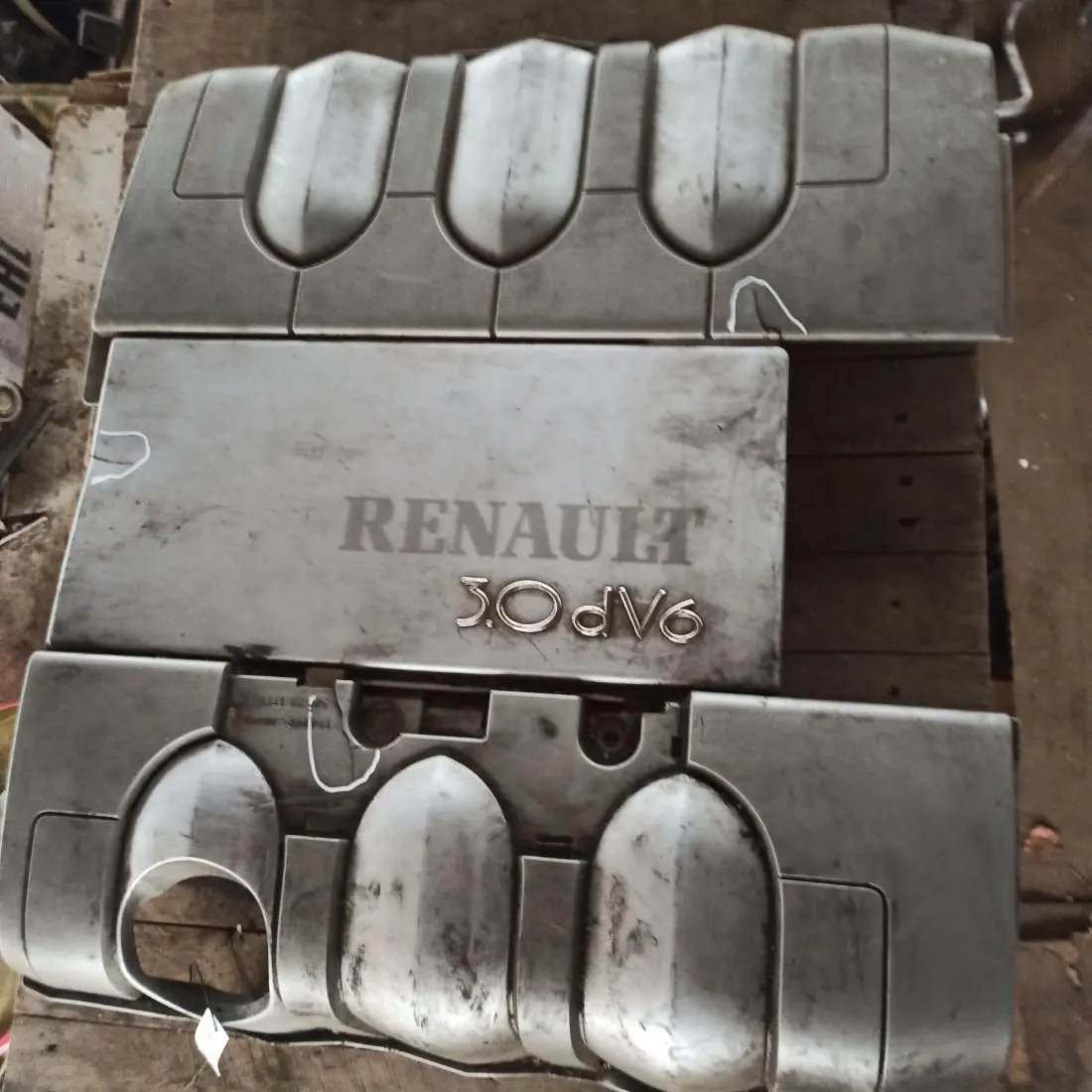 Крышка двигателя декоративная Renault Vel Satis 1 поколение