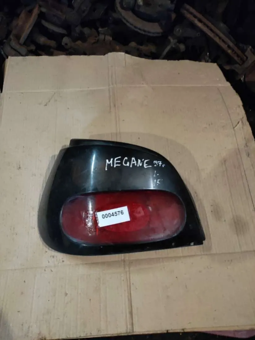 Фонарь задний левый Renault Megane 1 поколение