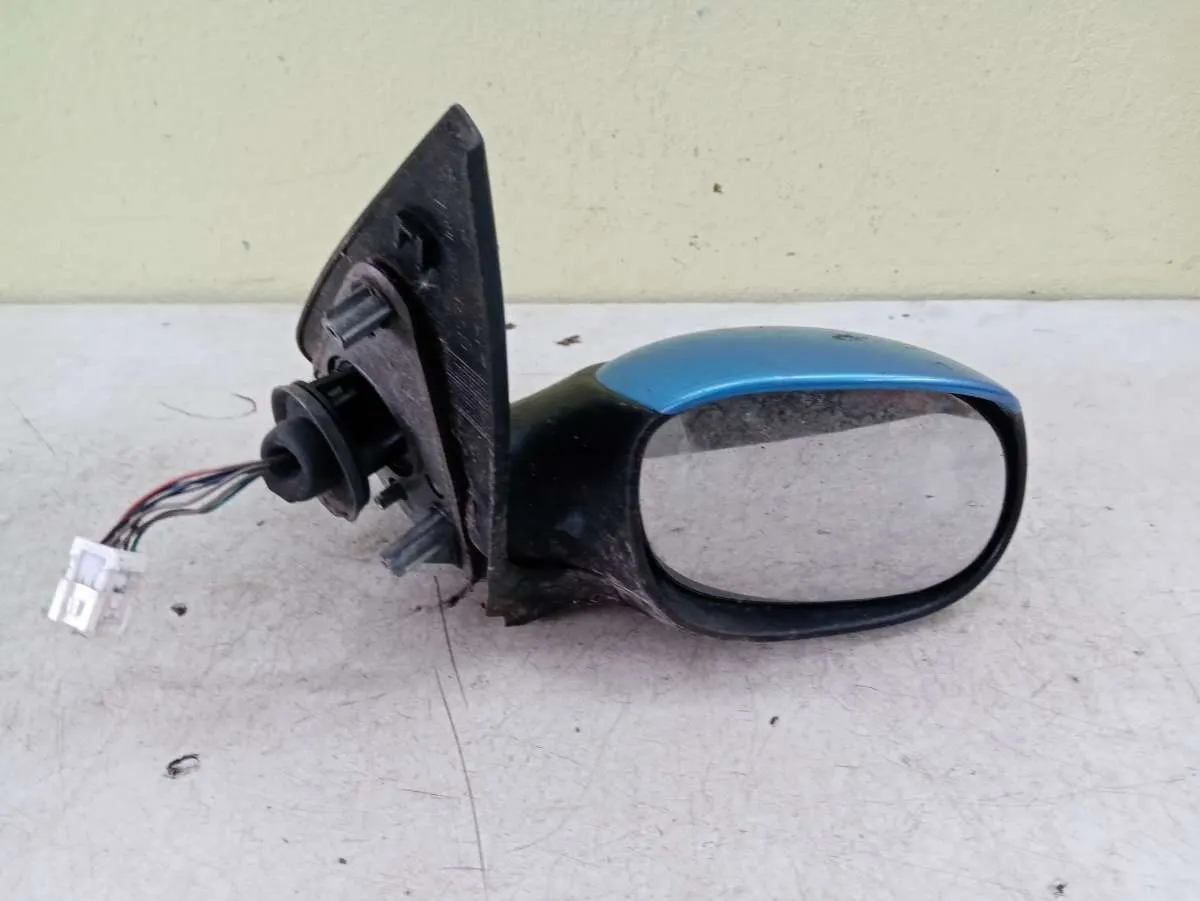 Зеркало правое Peugeot 206 1 поколение