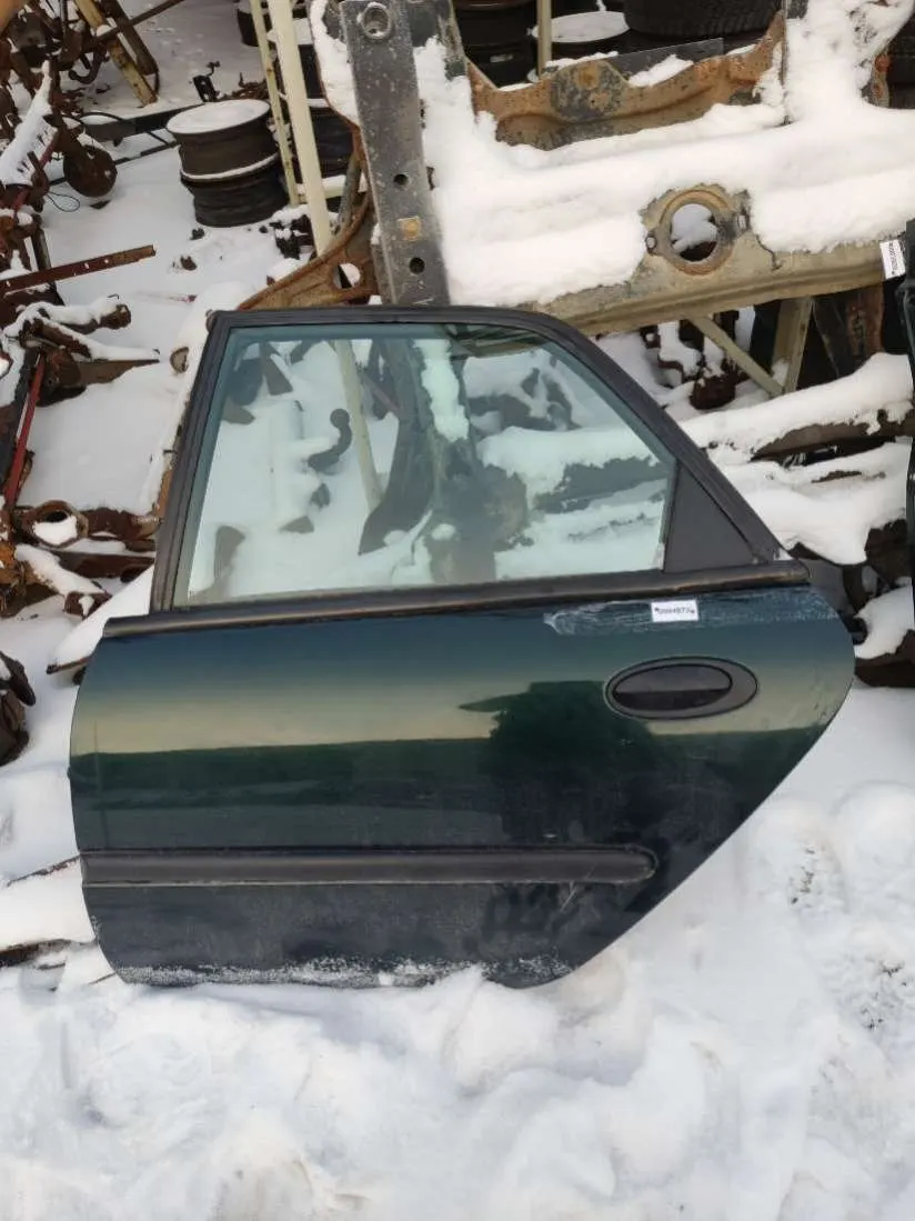 Дверь задняя левая Renault Laguna 1 поколение