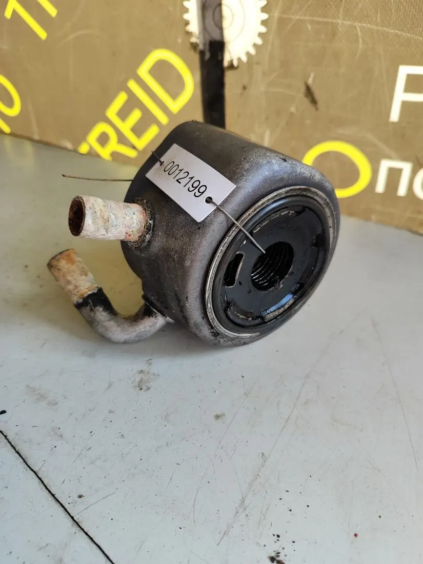 теплообменник масляного фильтра Renault Clio 2 поколение 8200068115A — фото 2