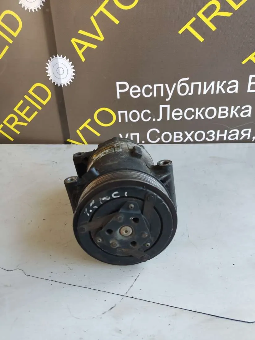 компрессор кондиционера Renault Megane 2 поколение 8200053264 — фото 2