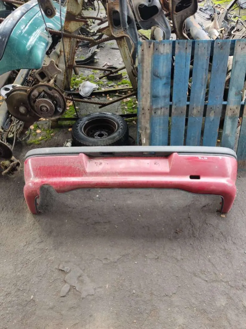 бампер задний Renault 19 1 поколение