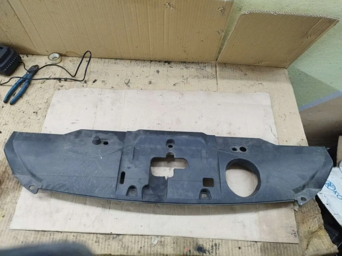 накладка замка капота Honda CR-V 3 поколение 71123SWA