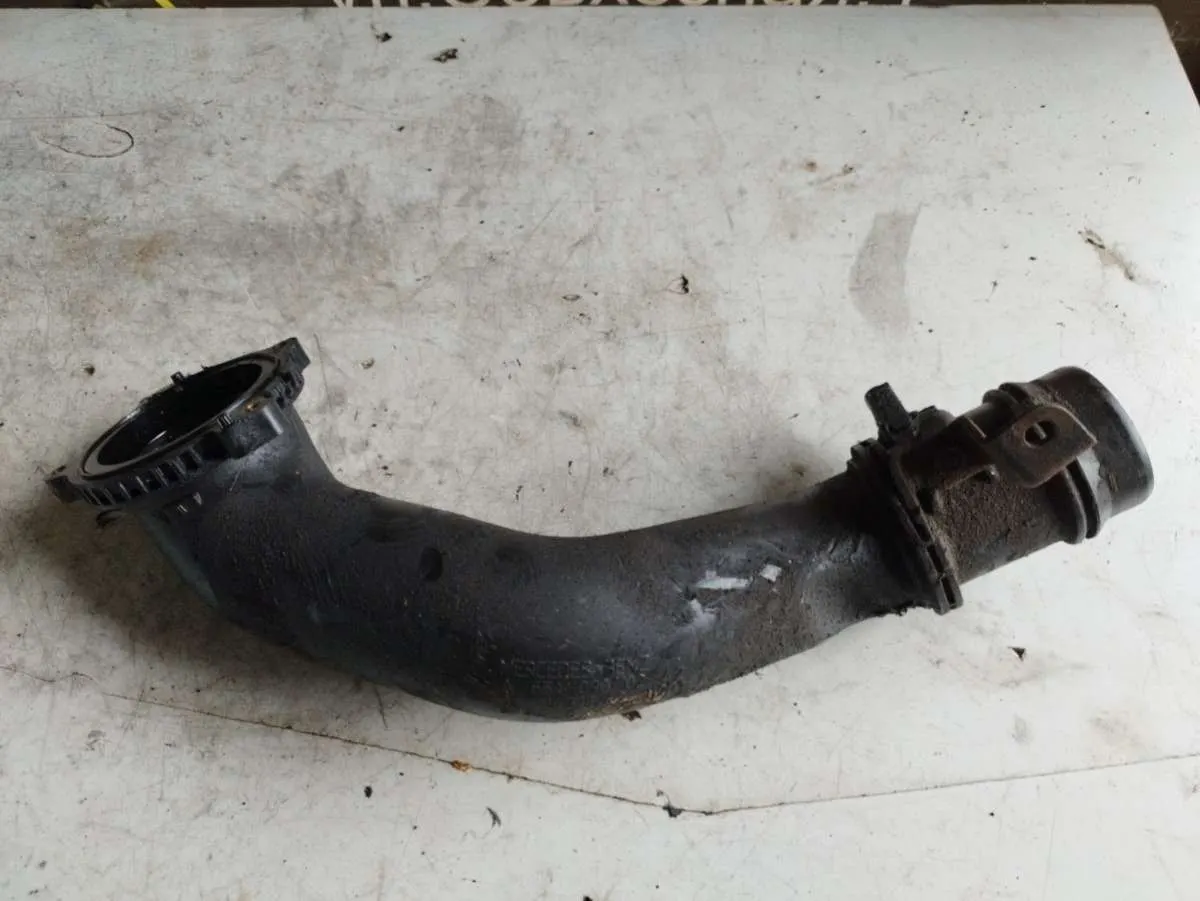 патрубок интеркулера Mercedes-Benz Sprinter A6510900242