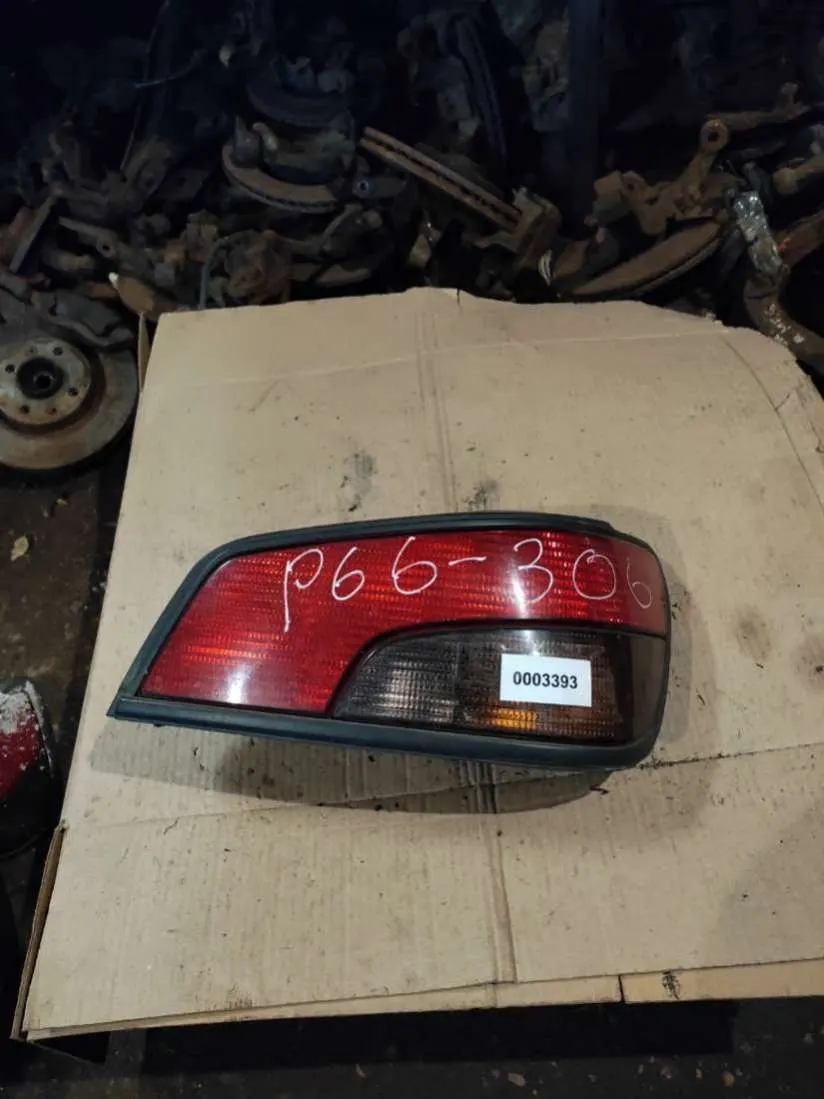 Фонарь задний правый Peugeot 306 1 поколение