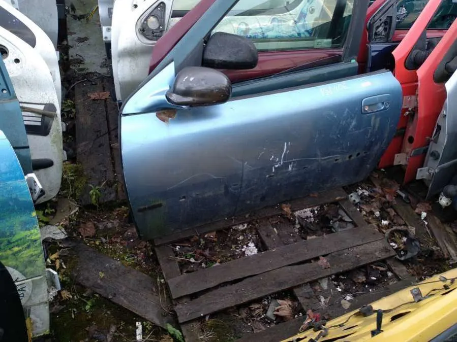 Дверь передняя левая Peugeot 406 1 поколение