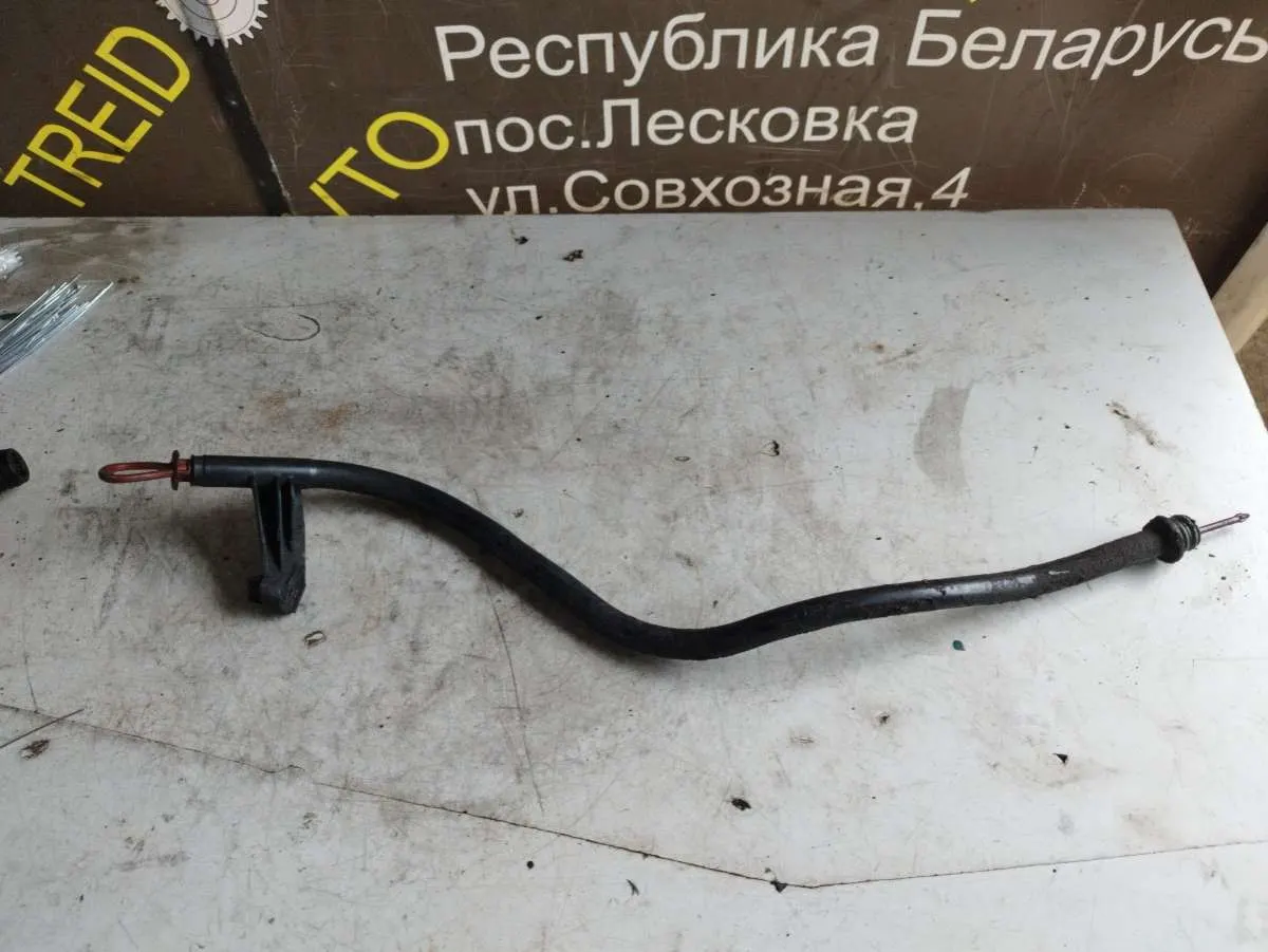 Щуп двигателя масляный Mercedes-Benz Sprinter
