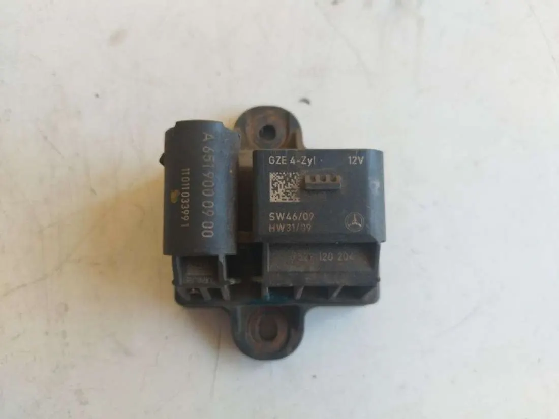 реле накала свечей Mercedes-Benz Sprinter A6519000900